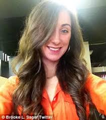 Former Victoria's Secret employee reveals what it's like to work for them