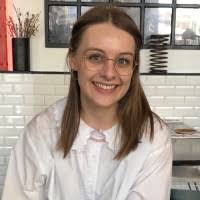 Sarah Heisel's Instagram, Twitter & Facebook