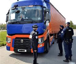 Sie ist sitz des département landes. Ausgangssperre In Frankreich Lkw Fahrer Sind Davon Ausgenommen Sofern Sie Diese Bedingung Erfullen Trans Info