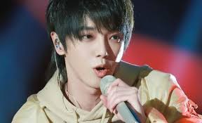 Yêu em từ cái nhìn đầu tiên. Az6qjoqoqu013m