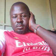 E Ohangla Industry ka nitie Managers ma gin behind success mag Ajawa  Artists. Pius Omudho is one of the best performing Manager behind the  success of Janabi Prince Indah. Giwuok from scratch