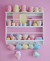 Ayrıca mutfaklar için özel tasarlanmış birbirinden şık ve kullanışlı mutfak rafları arasından da seçiminizi yapabilir mutfağınızı evinizin en modern yeri yapabilirsiniz. 2016 Dekoratif Mutfak Raf Modelleri