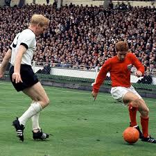 Geoff hurst (england vs west germany, 1966). 1966 England West Germany 4 2 1 1 2 2 Germany S Deutschlands Nationalmannschaft