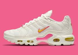 Nike Air Max Plus Cream Pink Cz0373 100 Sneakernews Com In 2020 Air Max Plus Nike Air Max Plus Nike Air Max