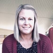 Lisa Stipp's Instagram, Twitter & Facebook