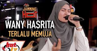 Download mp3 wany hasrita terlalu memuja dan video mp4 gratis. Terlalu Memuja Wany Hasrita Hot Fm