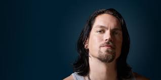 Kevin Ball From Shameless On Showtime Steve Howey Shameless Steve Shameless