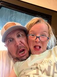 Ty Richard Bennett, Real Estate Agent