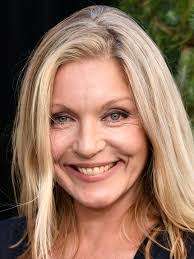 Sheryl Lee's Instagram, Twitter & Facebook