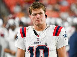 Why isn't Rookie QB Drake Maye starting for the Patriots? - AS USA