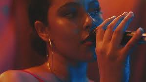 Rachel Reis lança clipe da música Maresia