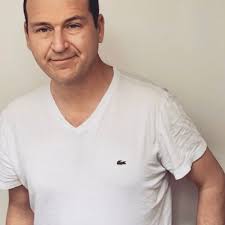 Robert vermeiren résident dans achterheide 10, belgique. Robert Vermeiren Robertvermeiren Twitter