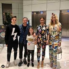 Adevărul despre divorțul dintre anamaria prodan și laurențiu reghecampf. Tragedia Din Familia Lui LaurenÈ›iu Reghecampf Fiica SoÈ›ului Celebrei Anamaria Prodan A Murit RÄƒpusÄƒ De O BoalÄƒ CruntÄƒ