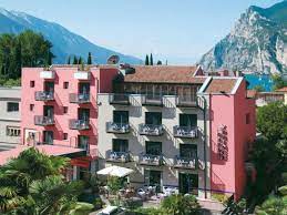 Dopo quasi 30 anni il gruppo studio casa vanta oltre 325 società. Hotel Mylago Hotel Riva Del Garda Trivago De
