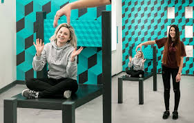 The illusion is noticeable if the layout and prints are large, so print as big as possible. Exhibits Museum Of Illusions