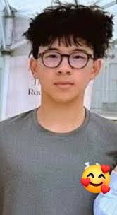 You look just like yo father "ugly" I mean author Mathews....lmao