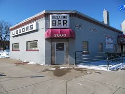 The Hexagon Bar Minneapolis Dive Bar Minneapolis St Paul Minneapolis