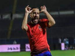 ولكن الروايات تتضارب في تحديد الزمن الذي ظهر فيه وفي تحديد المعارك التي شارك فيها، بيد أن المؤرخين يتفقون على نسبة العائلة. ØªÙ‚Ø§Ø±ÙŠØ± Ø£Ø³Ø¨Ø§Ø¨ Ø§Ù†Ø¶Ø¨Ø§Ø·ÙŠØ© ÙˆØ±Ø§Ø¡ Ø§Ø³ØªØ¨Ø¹Ø§Ø¯ Ù…Ø¹Ù„ÙˆÙ„ Ù…Ù† Ù‚Ø§Ø¦Ù…Ø© ØªÙˆÙ†Ø³ Ù…ØµØ±Ø§ÙˆÙ‰