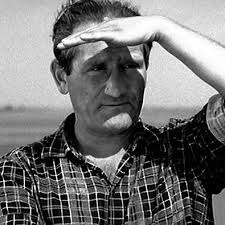 1. Z żoną gadamy po hiszpańsku. Podcast po hiszpańsku też zrobiłem, książkę  1ną przeczytałem ale wolę czytać po angielsku. 2. Nie, ale znamy się  dobrze! Graliśmy razem jak miałem 16 lat w