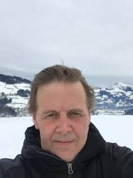 Declan Connolly (@dec365)