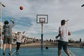 Guests will enjoy bopping these balls. Basketball Am Strand Redaktionelles Foto Bild Von Bilder 77166131