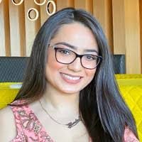 Alondra Caldera's Instagram, Twitter & Facebook