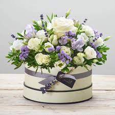 Pin By Valika On Csokrok Koszoruk Rose Flower Arrangements Birthday Flowers Bouquet Birthday Flowers