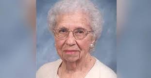 Madeline Currie's Instagram, Twitter & Facebook