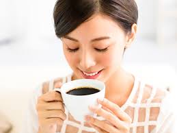 Known as dentin, this part of the tooth can easily be stained by everything from coffee to wine and cigarettes. Coffee Stain On Teeth Cause Treatments And Prevention