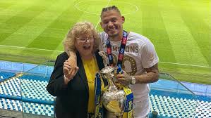 Check out his latest detailed stats including goals, assists, strengths & weaknesses and match ratings. Photo Leeds Players And Bielsa Send Emotional Tribute To Kalvin Phillips Grandmother Sportslens Com