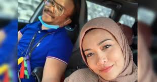 Home » shaheizy sam » syatilla melvin » 15 koleksi gambar bakal isteri shaheizy sam. Syatilla Melvin Makan Jamu Sejak Berusia 15 Tahun