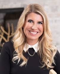 Erin Hundley's Instagram, Twitter & Facebook