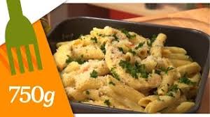 Verser ce mélange de façon égale dans chacun des moules. Recette De Pates Au Poulet 750g Youtube