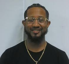 Deputy Jacobs spoke with Sandy Grove Elementary students today about the  importance of following school rules. The student's were rewarded with a  sheriff's 🌟. Thanks to Sandy Grove Elementary for allowing us