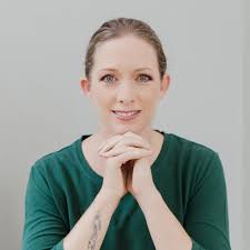 Helen Bayne's Instagram, Twitter & Facebook