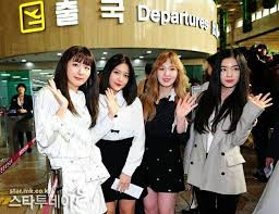 Red Velvet Gimpo Airport Off To Pyongyang North Korea