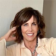 Women's groups from Kennedy Wilson and Caruso came together to host our  first-ever joint event. This collaboration was a chance for women to gather 