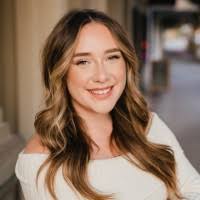 Allison Mcadams's Instagram, Twitter & Facebook