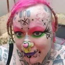 I'm looking for a good tattoo artist that can do a tat like that eyeball