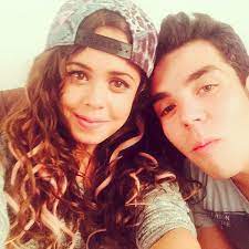Quién es eva daniela, la joven novia de juan osorio, y qué la enamoró del productor. Eva Daniela On Twitter Mininofresa Vicky Octavio Miserables Argos Foro8 Telemundo Http T Co Clu8ov0vfq