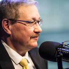 Who can make a custom cake for a 1st birthday in the irwin/north  huntington/greensburg/latrobe area?