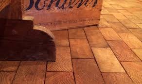 End Grain Wood Floor Tiles Could Make A Nice Temporary Floor For Apartment S Balcony Maybe Wood Block Flooring End Grain Flooring Flooring