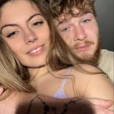 Andrea Teixeira and Patrick LaFrance's Wedding Website