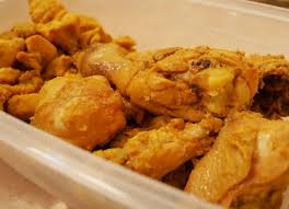 Untuk hal ini, anda bisa memasak dengan jumlah besar, lalu setelah di ungkep, simpan ayam dengan wadah tertutup didalam kulkas. 10 Resep Ayam Bumbu Kuning Praktis Untuk Sajian Keluarga