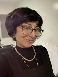 Mel Small's Instagram, Twitter & Facebook