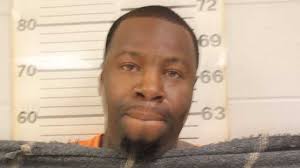 Woman's ex-boyfriend kicks in door, kills current boyfriend, sheriff says