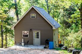 Outstanding service, our cabin was very clean and comfortable! Huzzah Valley Resort Mcfa
