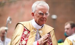 Arcybiskup marek jędraszewski, odnosząc się do filmu zwrócił uwagę, że w większości przypadków pytanie o spowiedź było pytaniem o uczucia, towarzyszące temu sakramentowi. Abp Jedraszewski O Pustych Kosciolach Uwierzono W Psychoanalize A Nie W Laske Odpuszczenia Grzechow Donald Pl