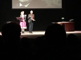 Il giornalista è sposato con isabella travaglio, e dalla moglie ha avuto due figli: Marco Travaglio Giorgia Salari