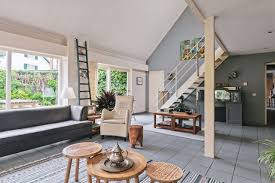 Sfeervolle Woonkamer In Maastricht Boek En Offermans Makelaars Jouw Makelaar In Maastricht Badkamer Modern Interieur Muurkasten